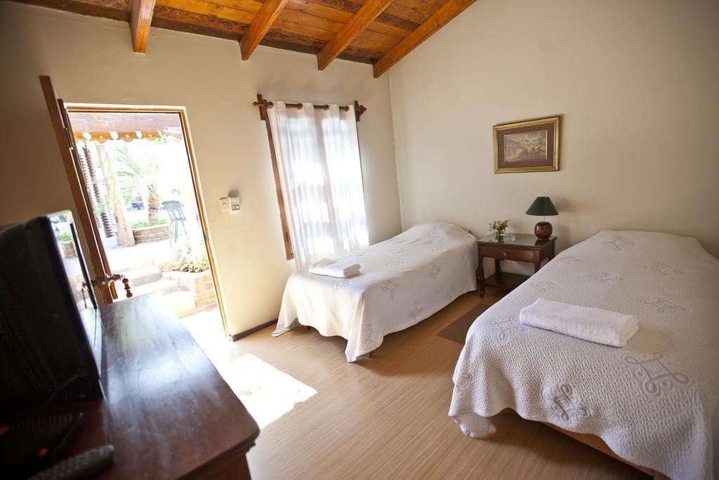Hotel & Hacienda El Carmelo إِكا الغرفة الصورة